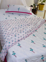 pink-flamingo-quilt-full-view