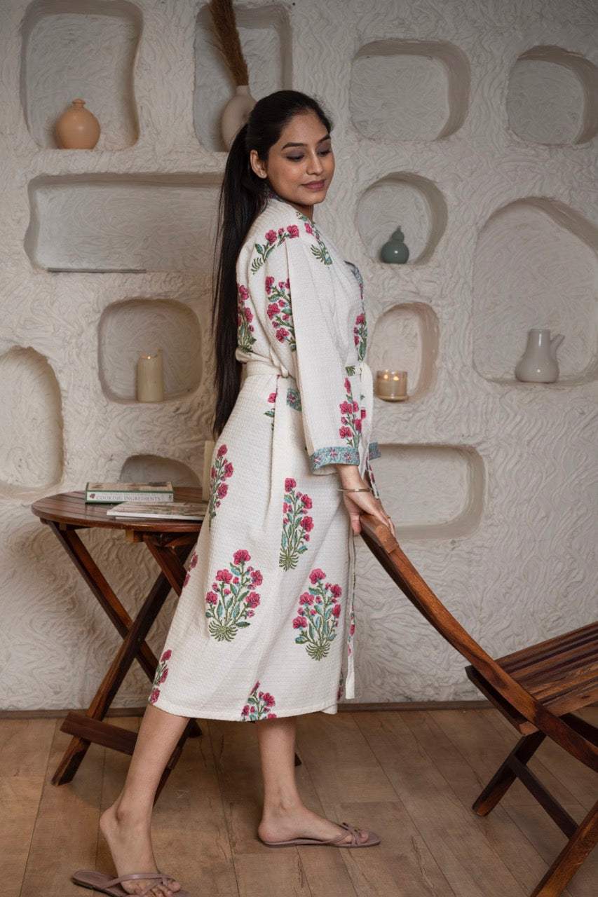 pretty-floral-cotton-waffle-bathrobe-detailed-view