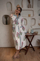 pretty-floral-cotton-waffle-bathrobe-texture-view